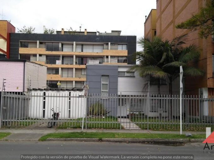 Casa exterior en Santa Paula