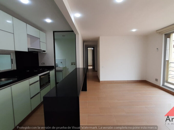 Apartamento con balcón en San Cristobal Norte